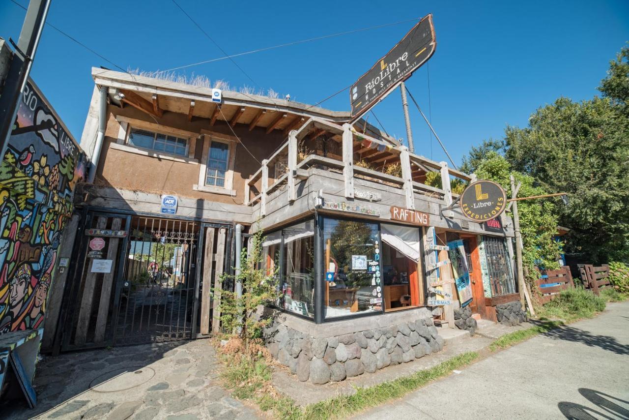 Rio Libre Pucon Party Hostel Zewnętrze zdjęcie